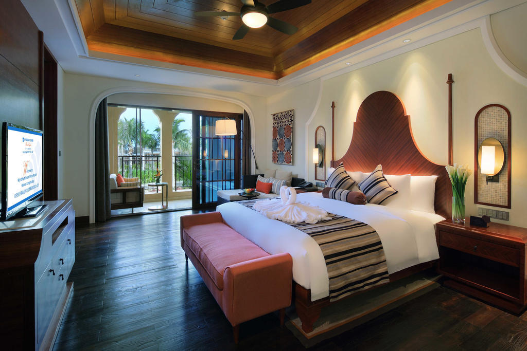 Ledong Wyndham Grand Plaza Royale Hainan Longmu Bay מראה חיצוני תמונה